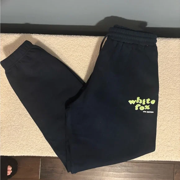 White Fox Boutique Navy Tracksuit Set 4th Edition - Picture 3 of 3